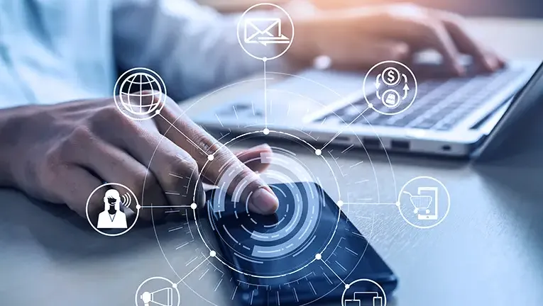 beveiligde-digitale-verbinding-telefoon-laptop